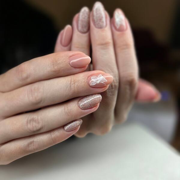 Gel manicure finish